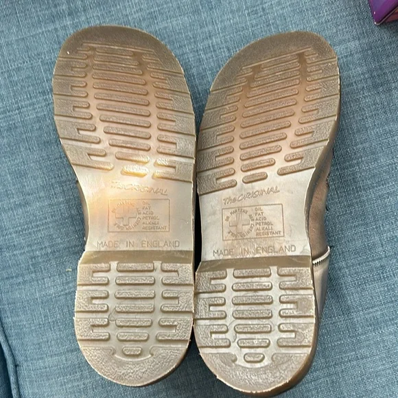 Like New Vintage Bronze Doc Marten Mary Janes Size 8 UK Women’s 10 - Picture 6 of 8